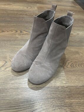 TOMS Taupe Suede Ankle Boots - Women's Chelsea Style